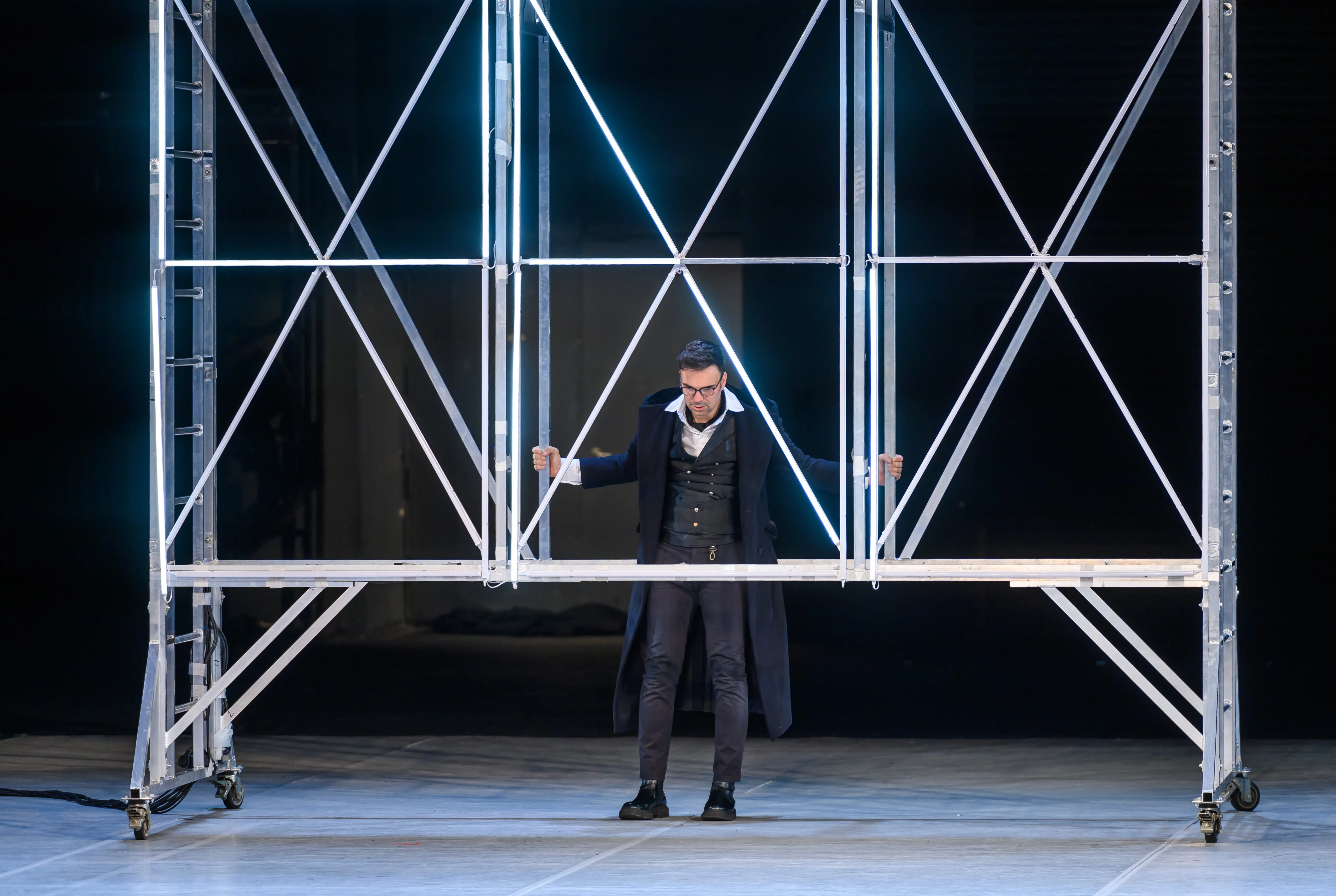 Ivan Bosiljčić as Count Pierre Bezukhov